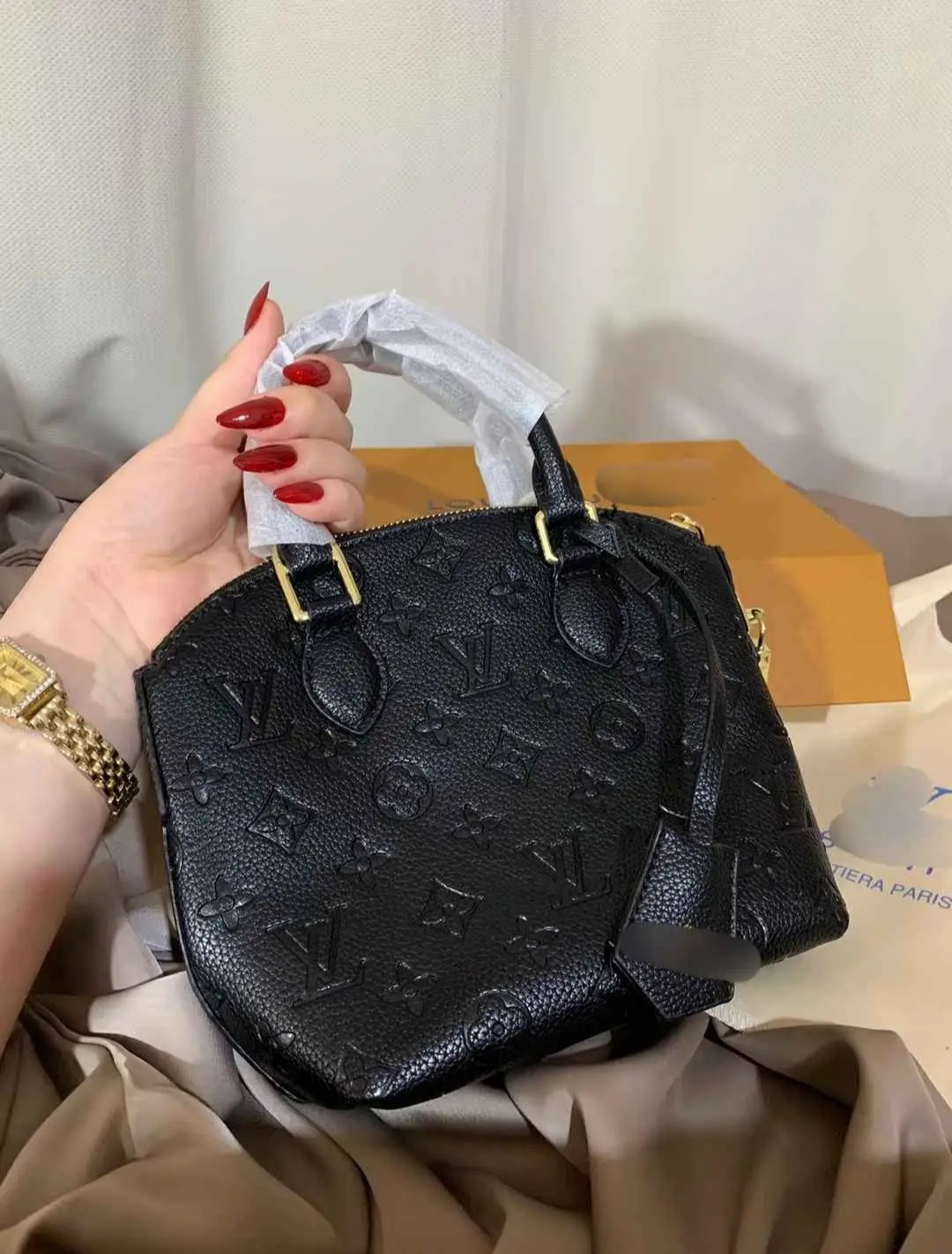 حقيبة يد للعيد