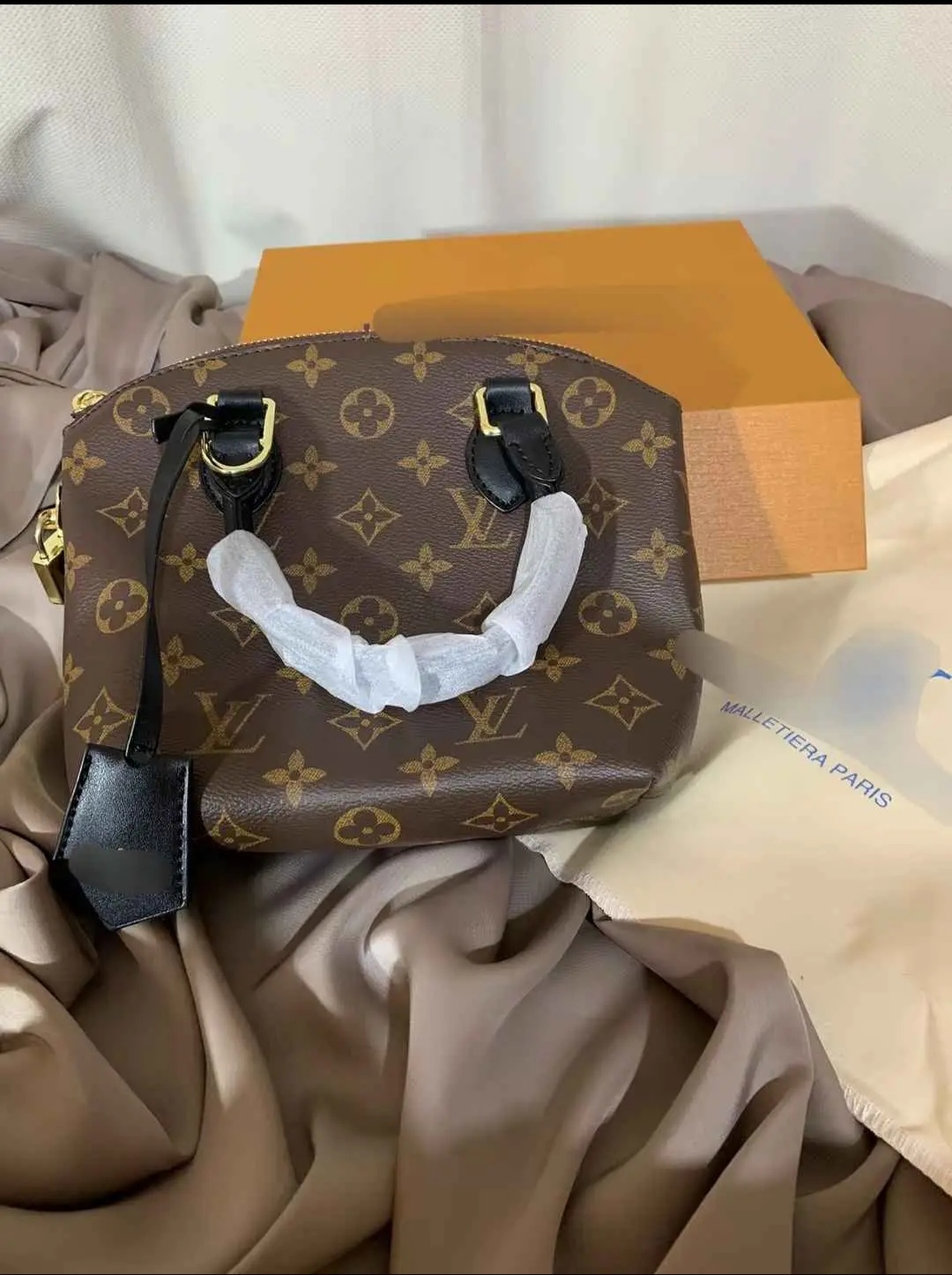 حقيبة يد للعيد